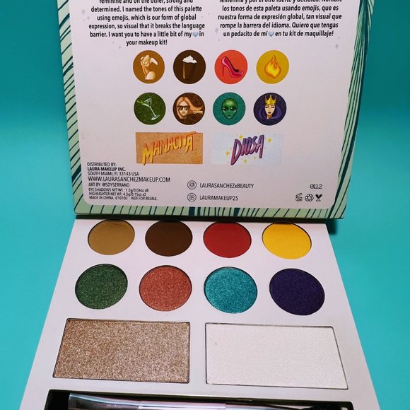 Moods Eyeshadow and Highlighter Palette - Picture 2 of 4